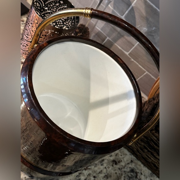 Vintage Brown & Gold Ice Bucket 8.25” x 8.25” x 9.25” - Picture 9 of 16